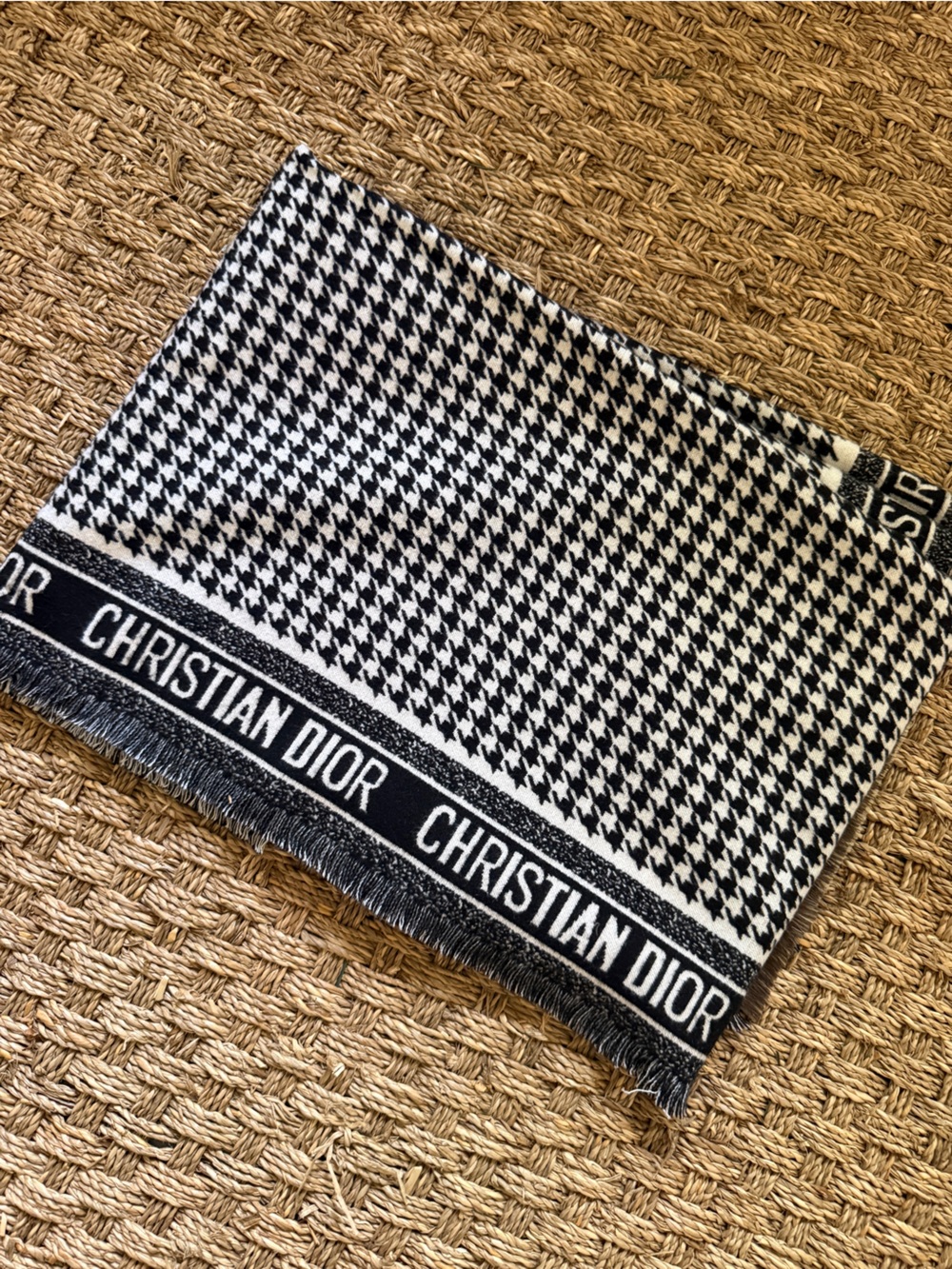 CD scarf